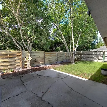 Charming Old Florida Home 15 Mins From Beaches